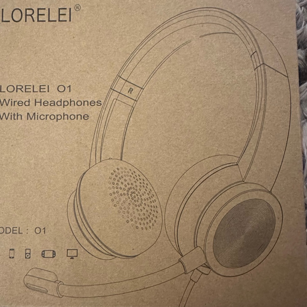O1 Over-Ear Headphones - Black